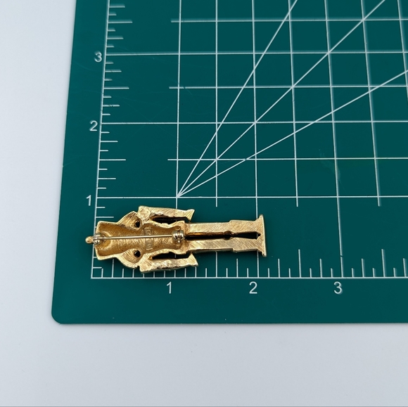 Vtg Signed MONET Retro Enamel Rhinestone Christmas Nutcracker Soldier Pin Brooch - Picture 7 of 7